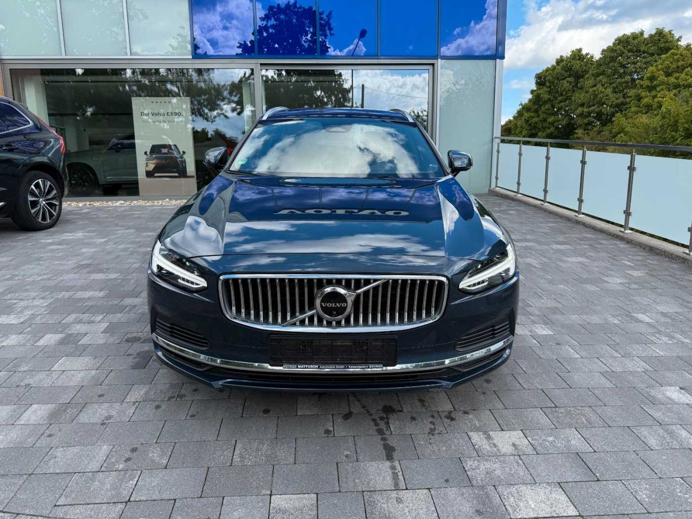 Volvo  INSCRIPTION PHEV + GOOGLE+PANO+B&W+AHK+360