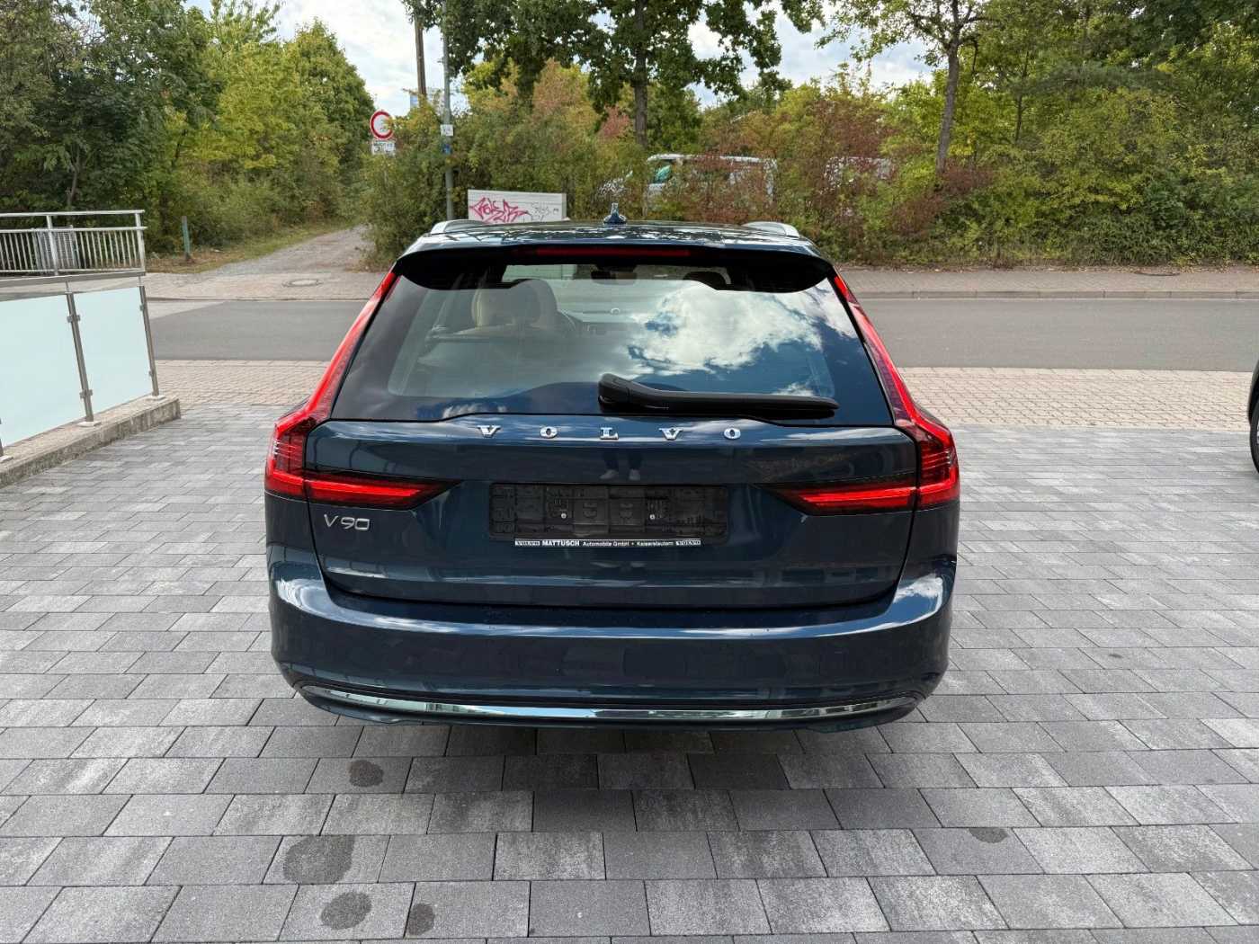 Volvo  INSCRIPTION PHEV + GOOGLE+PANO+B&W+AHK+360