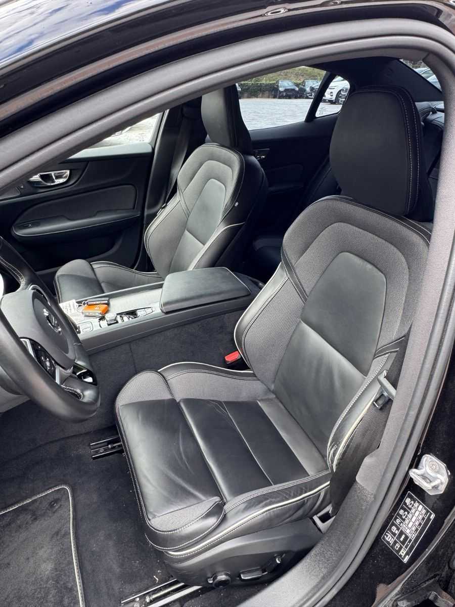 Volvo  R DESIGN +360+19'+NAVI+EL. SITZ+LED+DAB