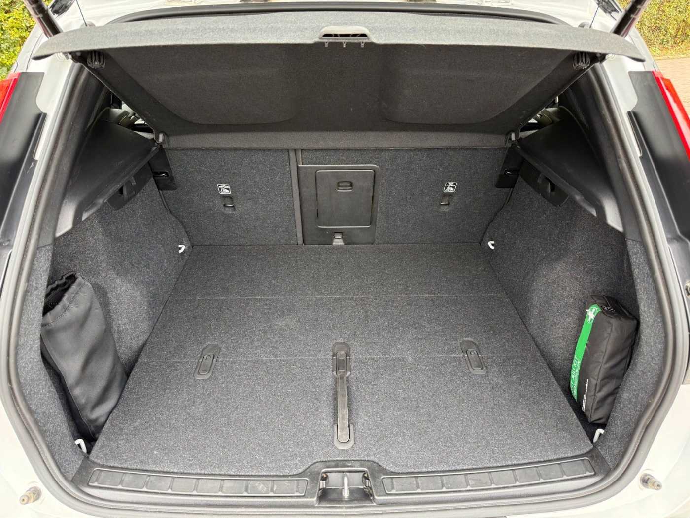 Volvo  ULTIMATE TWIN+PIXEL+AHK+20'+WÄRMEPUMPE