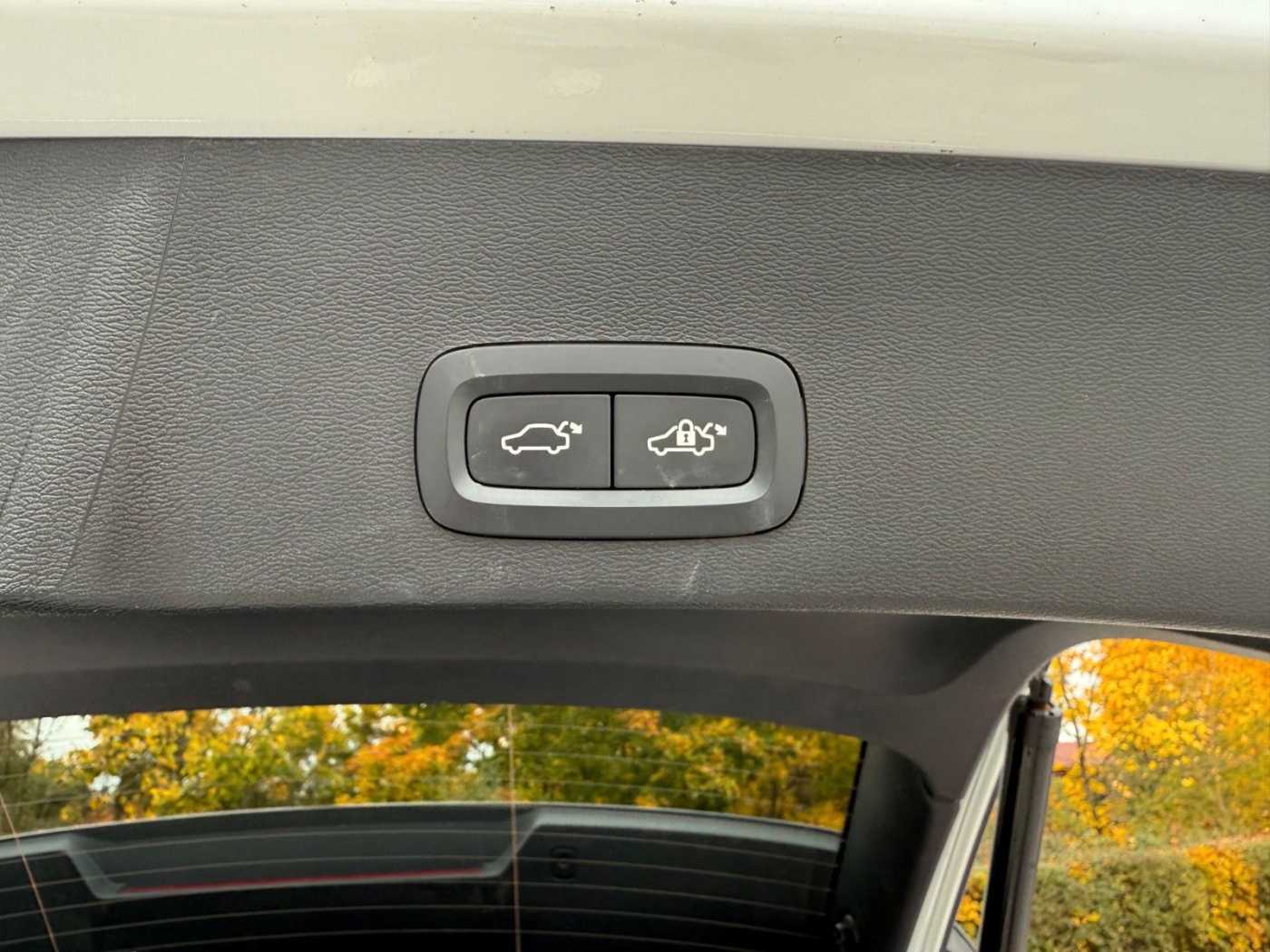 Volvo  ULTIMATE TWIN+PIXEL+AHK+20'+WÄRMEPUMPE