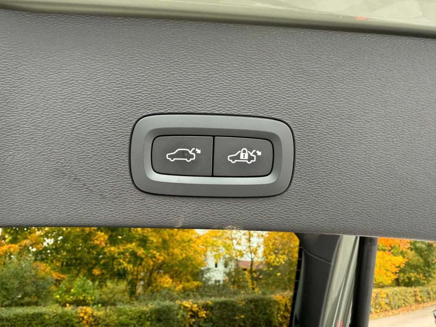 Volvo  SINGLE ULTIMATE+PILOT+PANO+BLIS+EL. SITZE+20'