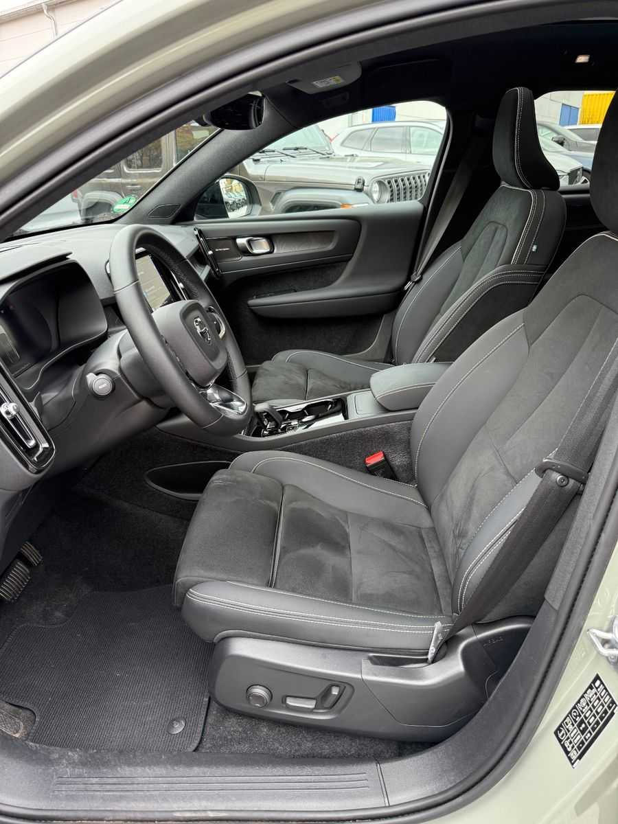 Volvo  SINGLE ULTIMATE+PILOT+PANO+BLIS+EL. SITZE+20'