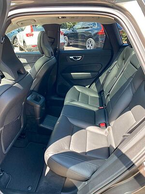 Volvo  T8 AWD INSCRIPTION+LEDER+NAVI+360°CAM+HUD++