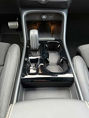 Volvo  T4 R DESIGN PHEV +CAM +LED+PRIVACY+