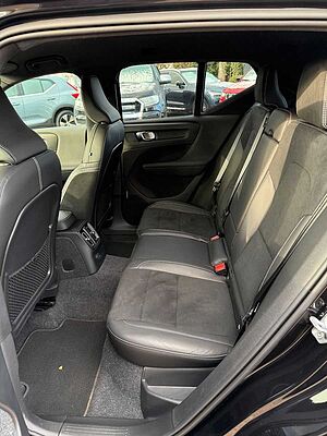 Volvo  T4 R DESIGN PHEV +CAM +LED+PRIVACY+