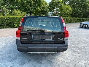 Volvo  D5 PREMIUM +SUBWOOFER+NAVI+XENON+SD+1.HAND