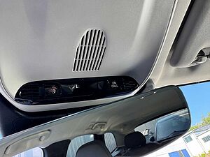 Volvo  B4 MOMENTUM PRO AWD