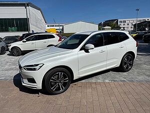 Volvo  B4 MOMENTUM PRO AWD