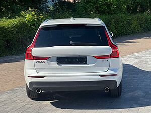 Volvo  B4 MOMENTUM PRO AWD