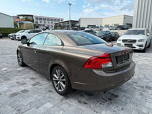 Volvo  D3 SUMMUM+HEICO 144KW+8FACH+UNFALLFREI+LEDER
