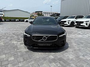 Volvo  D5 AWD R-DESIGN+B&W SOUND+8FACH+AHK+360°CAM