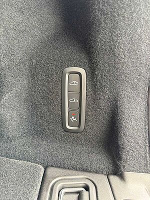 Volvo  T8 AWD INSCRIPTION+WOOL+AHK+B&W+PANO+AKUSTI