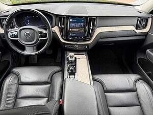 Volvo  B5 AWD INSCRIPTION+MASSAGE+STANDHZG+AHK+