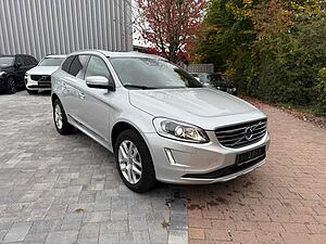 Volvo  D4 SUMMUM AUTO+KISI+PANO+PRIVACY+NAVI+LEDER