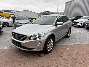 Volvo  D4 SUMMUM AUTO+KISI+PANO+PRIVACY+NAVI+LEDER