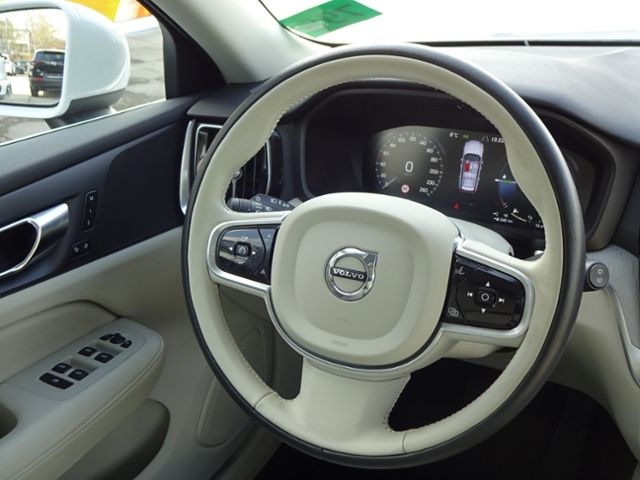 Volvo  T6 Inscription Plug-In AWD PANO ACC Kamera