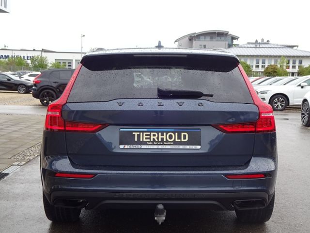 Volvo  PRO B4 AHK AWD ACC Kamera Pano