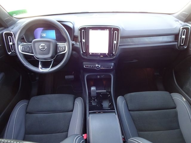 Volvo  P8 Ultimate Pure Electric Twin Engin AWD ACC