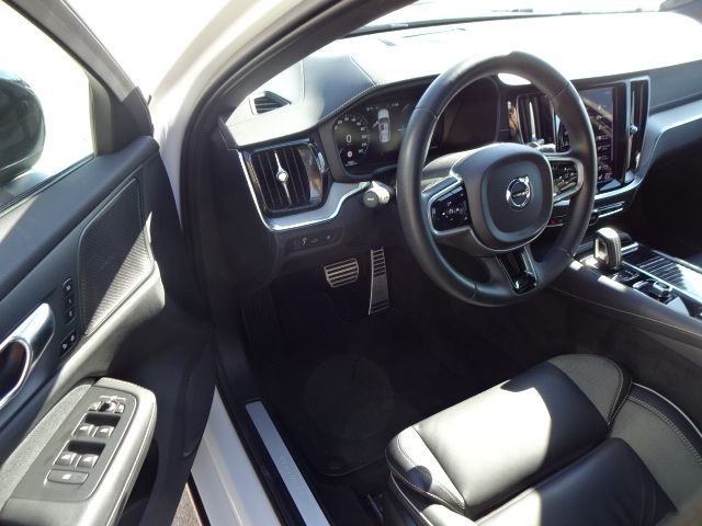 Volvo  T8 R Design Plug-In ACC 360° PANO Parkassist
