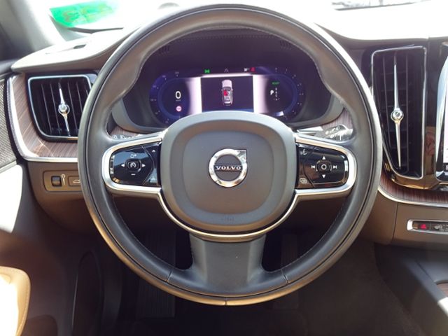 Volvo  T6 Inscription Plug-In ACC 360° PANO Google