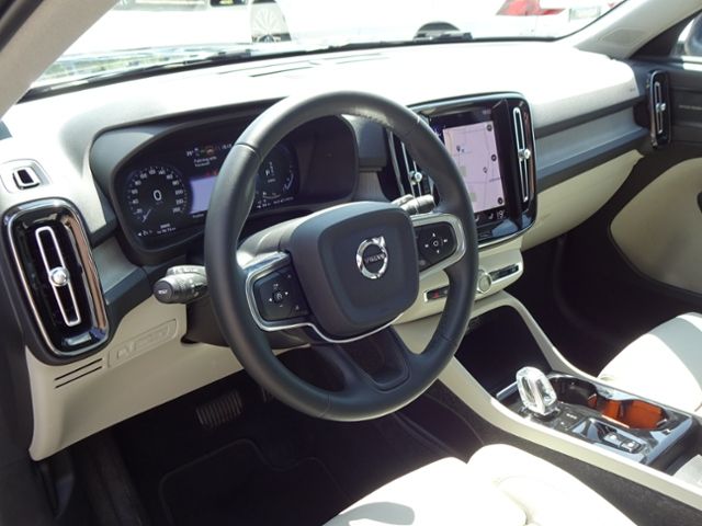 Volvo  T5 Inscription Plug-In 2WD AHK Leder 360°