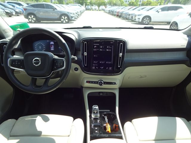 Volvo  T5 Inscription Plug-In 2WD AHK Leder 360°
