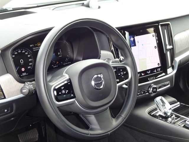 Volvo  T8 Inscription Plug-In AHK ACC HUD 360° B&W