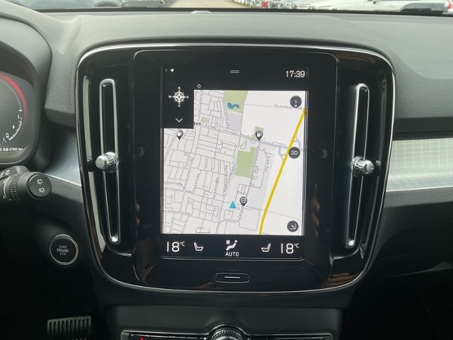 Volvo  T4 Core Plug-In 2WD AHK 360° Navi Keyless