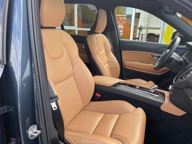 Volvo  B5 Plus Dark AWD AHK 7 Sitze BLIS  360°