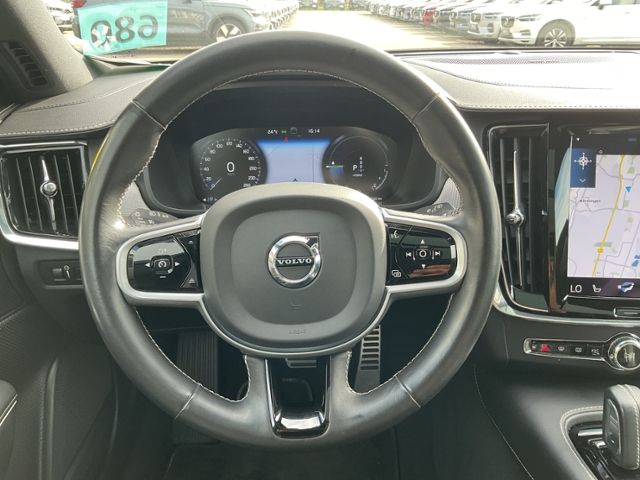 Volvo  T8 R Design Plug-In AWD AHK PANO ACC