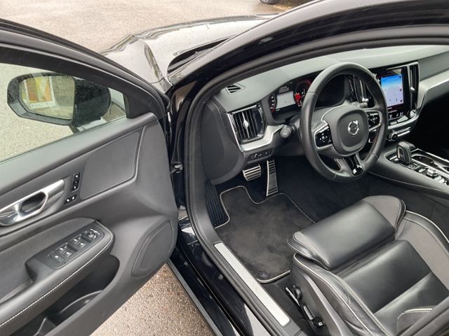 Volvo  T6 R Design Plug-In AWD AHK HUD Memorysitz