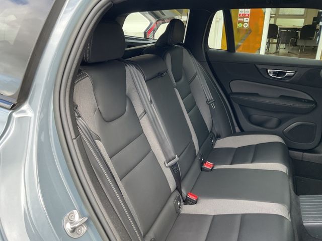 Volvo  T8 Plus Dark Plug-In AWD Kamera Google Navi