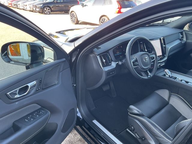 Volvo  T8 Ultimate Bright Plug-In AHK ACC PANO HUD