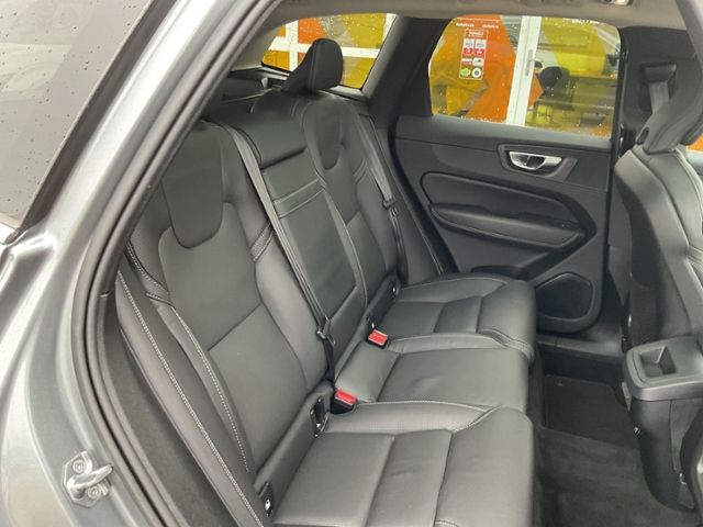 Volvo  B5 Inscription AWD AHK PANO 360° Massage HK