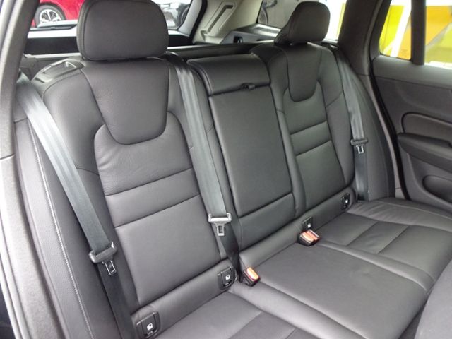 Volvo  T6 Plus Bright Plug-In AWD AHK ACC Google