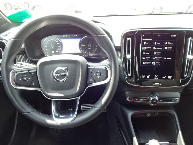 Volvo  T5 R Design Plug-In 2WD AHK ACC HK 20' 360°