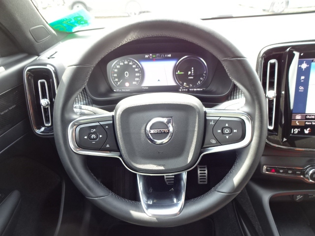 Volvo  T5 R Design Plug-In 2WD AHK ACC HK 20' 360°