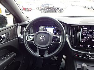 Volvo  B4 R Design AWD ACC PANO HUD 360° HK 21'