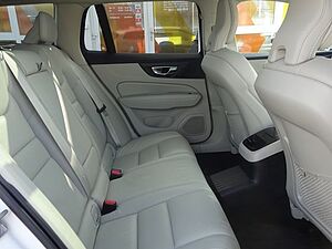 Volvo  T6 Inscription Plug-In AWD PANO ACC Kamera
