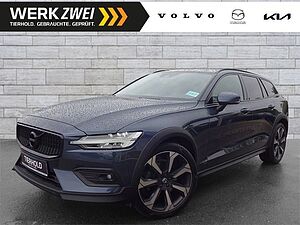 Volvo  PRO B4 AHK AWD ACC Kamera Pano