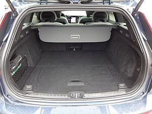 Volvo  PRO B4 AHK AWD ACC Kamera Pano
