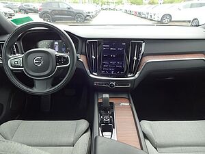 Volvo  PRO B4 AHK AWD ACC Kamera Pano