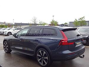 Volvo  PRO B4 AHK AWD ACC Kamera Pano