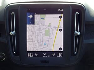 Volvo  T3 Momentum Core 2WD BLIS Navi Kamera
