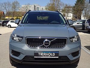 Volvo  T3 Momentum Core 2WD BLIS Navi Kamera