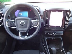 Volvo  P8 Ultimate Pure Electric Twin Engin AWD ACC