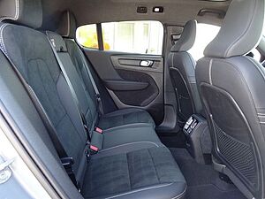 Volvo  P8 Ultimate Pure Electric Twin Engin AWD ACC