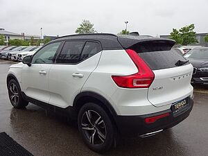 Volvo  T4 R Design 2WD ACC PANO 360° STANDHZ