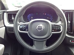 Volvo  B4 Ultimate Bright AWD ACC HUD PANO Google